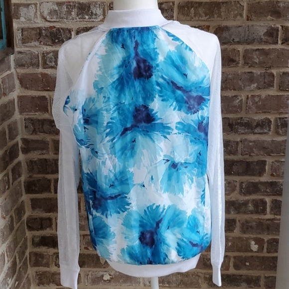 Fabletics Tropical Print Mesh Windbreaker Jacket - Picture 4 of 5